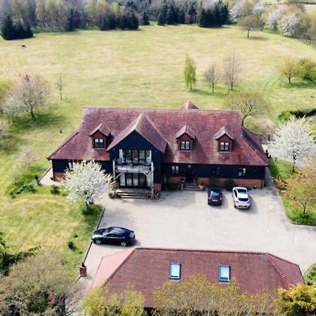 Апартаменты Meadows Barn Челмсфорд Экстерьер фото